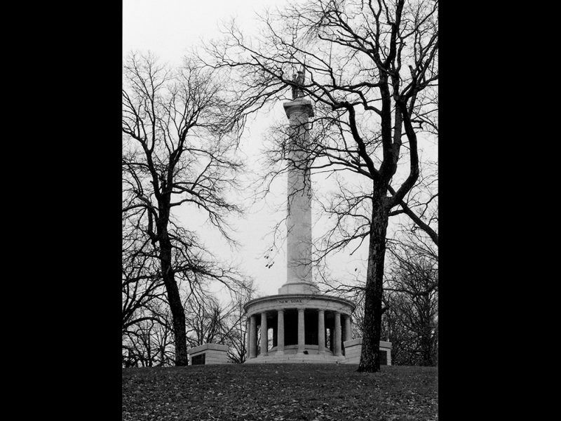 Battles for Chattanooga: [1996] The majestic New York Monument atop Lookout Mountain
