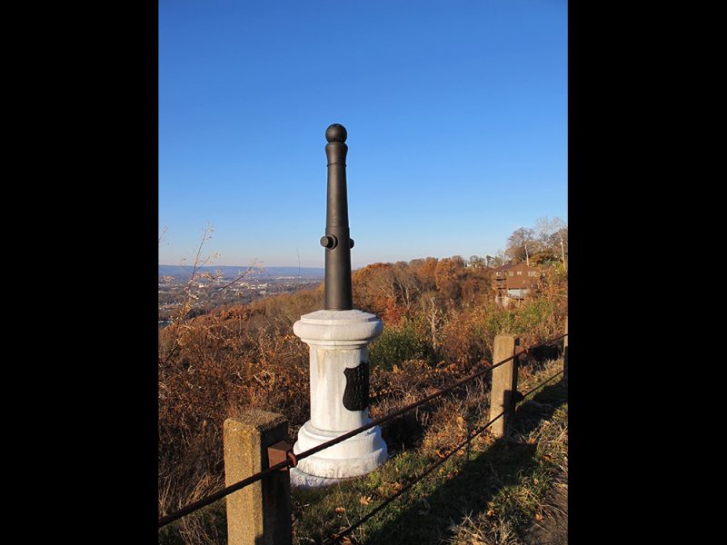 Battles for Chattanooga: [2014] Phelps monument and the sheer drop off of the ridge slope